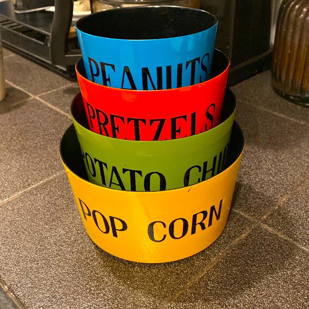 Mid Century 4pc bold colors snack bowls